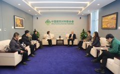 阎晓峰会见洛阳理工学院校长丁梧秀一行